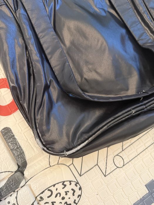 Дамски чанти и раница със забележки