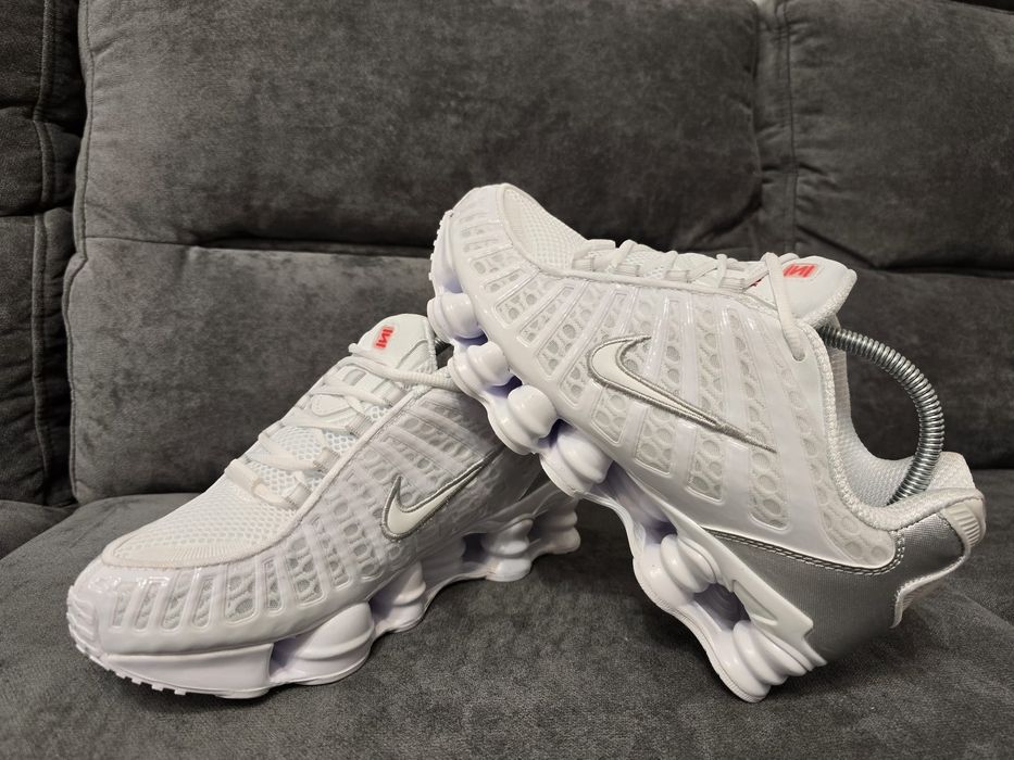 Nike shox nr   40 41 42 43  preț 400 lei