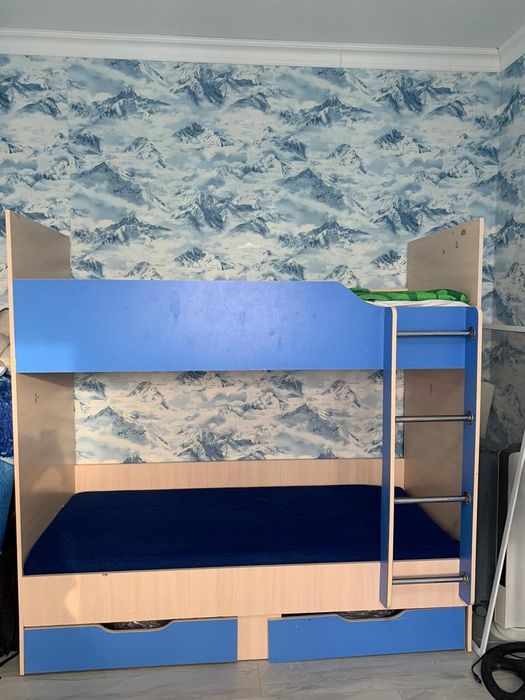 Продам двухярусный кровать