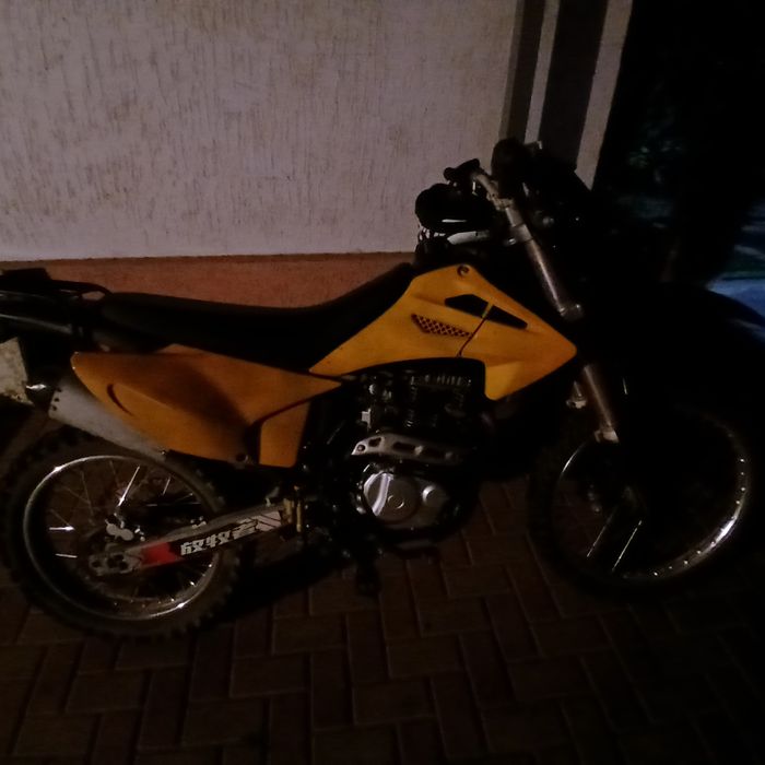 Продам эндуро 250 кубов 06