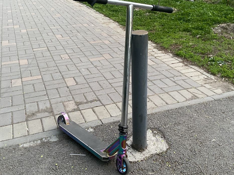 Продаю кастомный трюковой самокат фулл