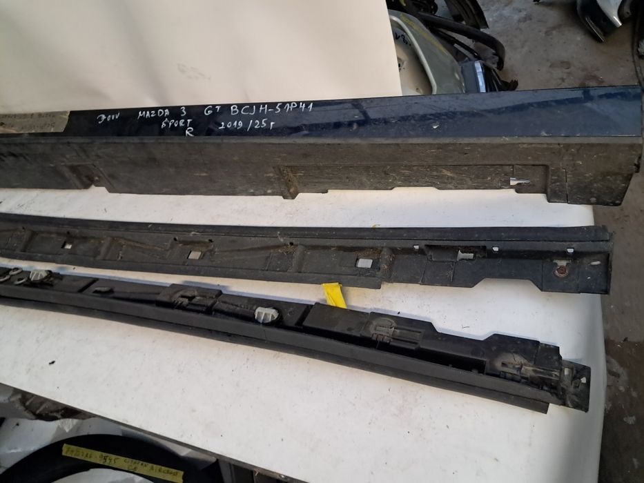 Праг ляв десен Mazda 3 Mazda CX5 2017/2024г
