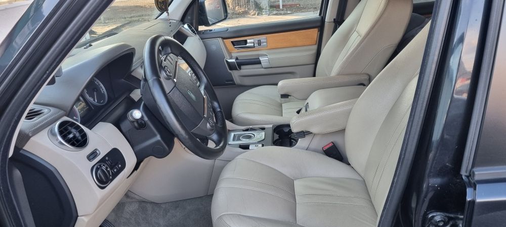 Land ROVER Discovery 4