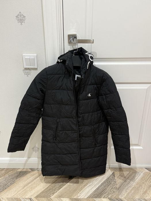 Продам куртку Calvin Klein