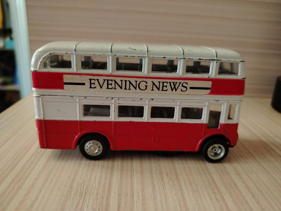 Автобус железный