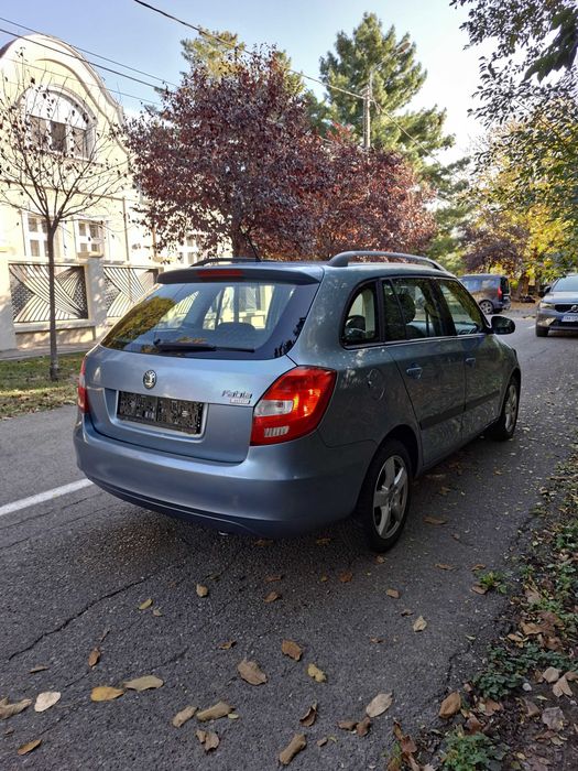 SKODA Fabia 2012 — imagine 3