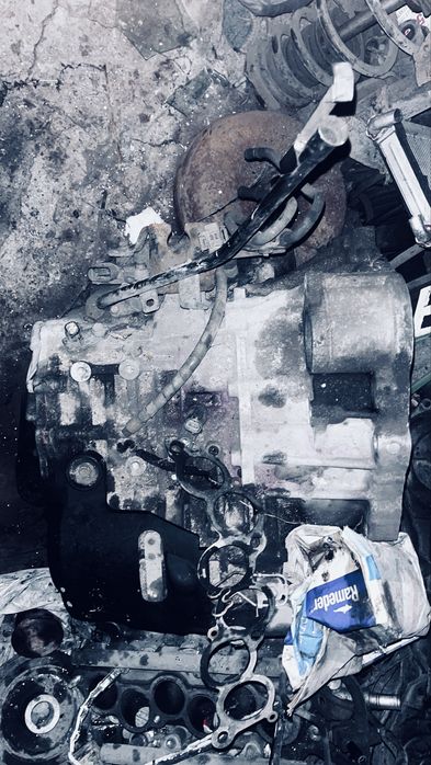 Запчасти на тойота камри