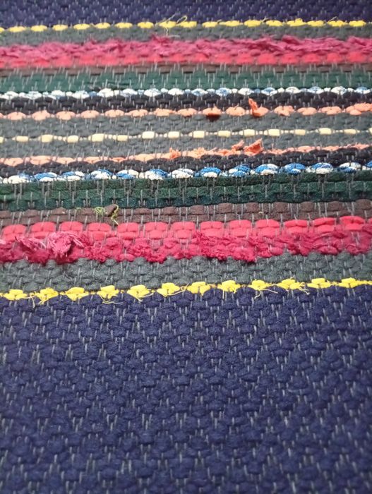 Продавам ръчно тъкана черга