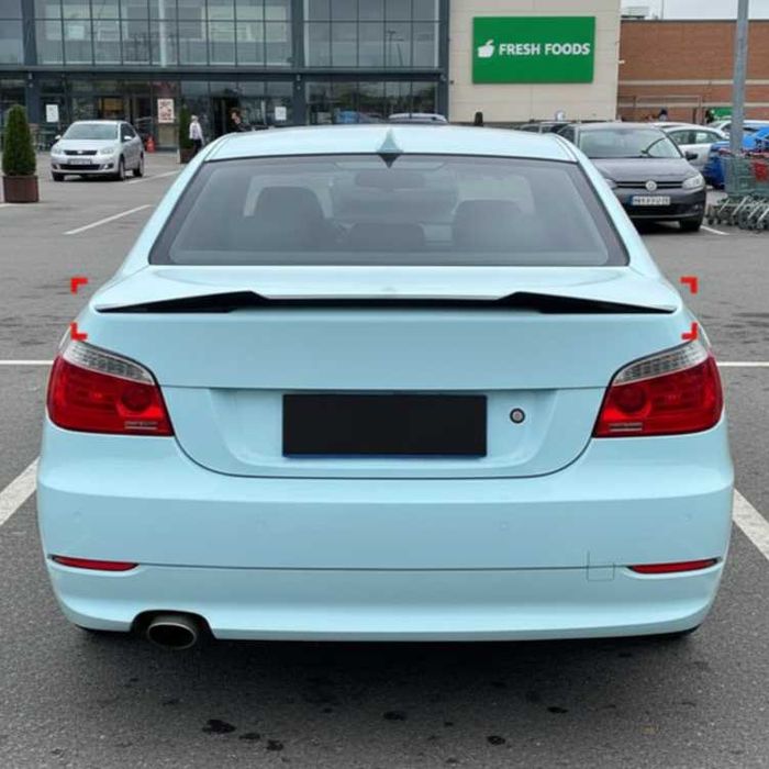 Eleron BMW E60 M4 Style ABS vopsit negru lucios