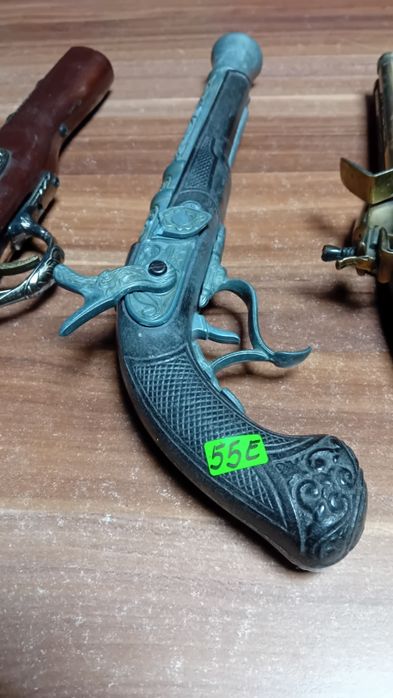 Пищови реплика за декор и носии