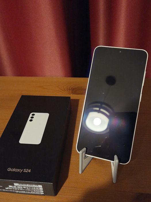 Samsung S24, 128Gb, ca nou, garantie, baterie 100%