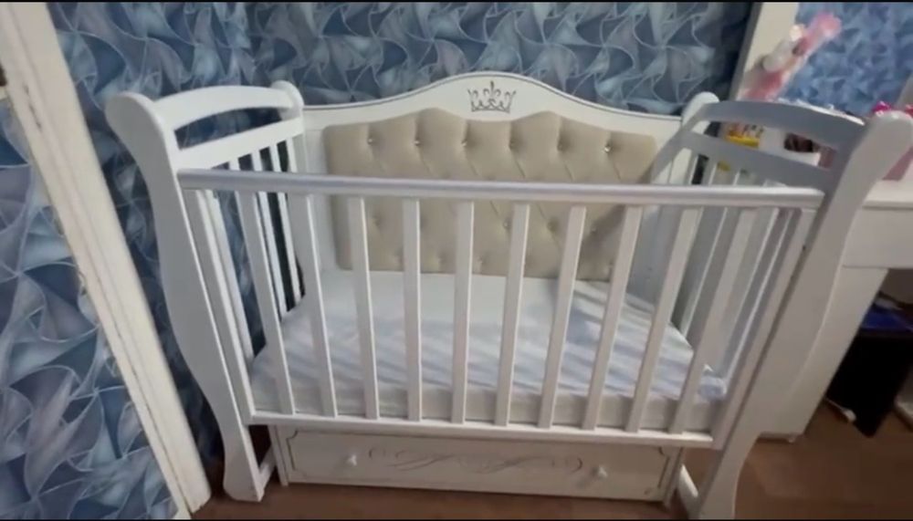 Продам детскую кроватку