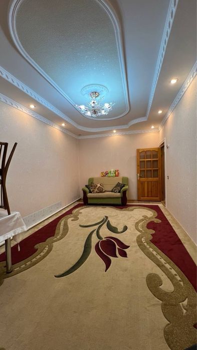 4- комнатная квартира г.нукус 23 м/р дом 1/46 кв 13 . евроремонт.