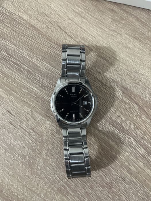 часы касио,серебристые