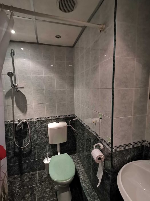 Дава се под наем Двустаен апартамент в Бургас, Възраждане - 78 кв.м за 200 € - Снимка #18