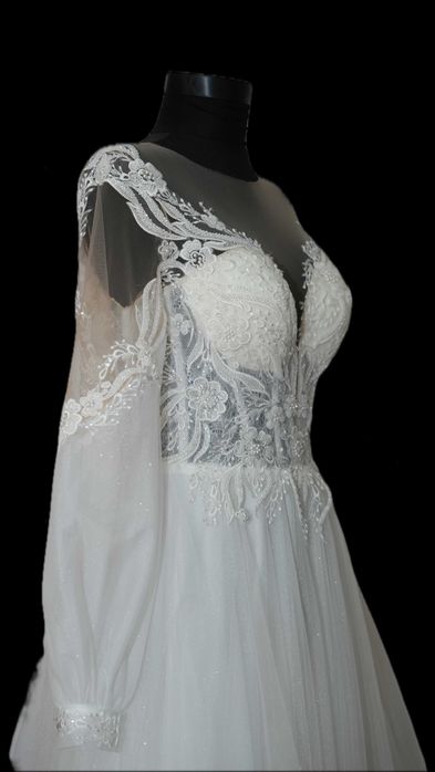 Rochie de mireasa tip printesa cu corset ajustabil la spate marimea M