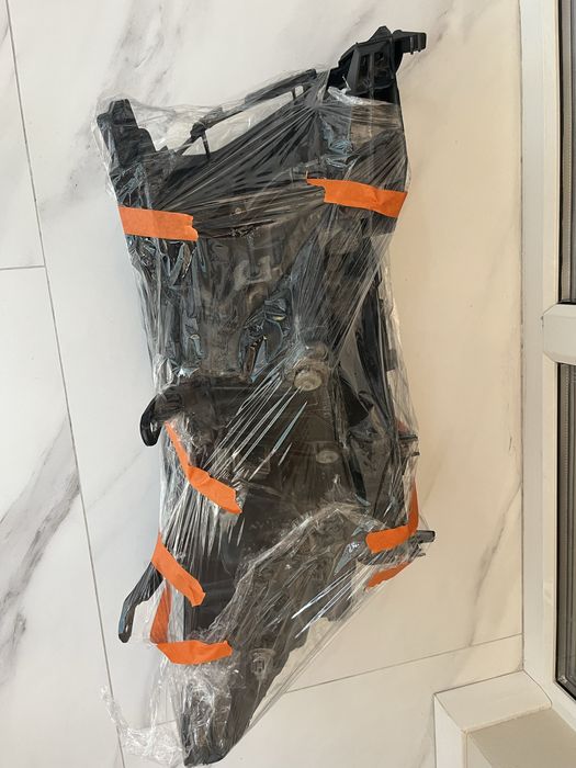 Фара левая LC Prado 150, оригинал, б/у