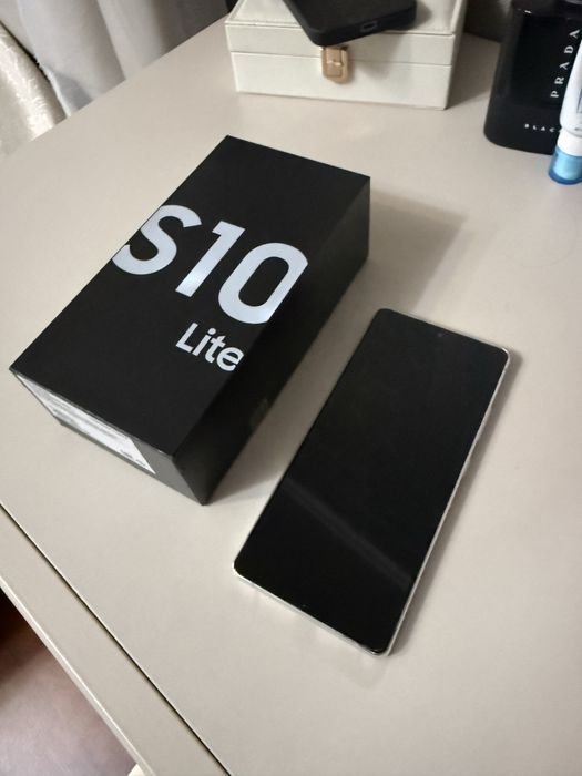 Samsung s10 Lite