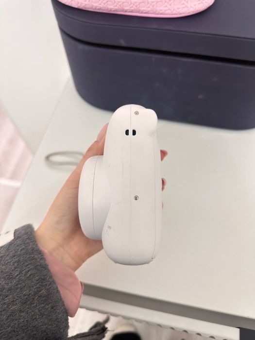 Продам Фотоаппарат Instax 12 mini