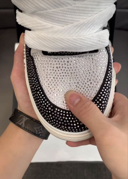 Amiri Crystal Insert