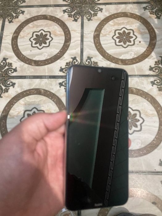 Redmi not 8 qarib yanggi tel