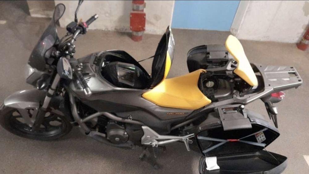 Motocicleta (A2)Honda NC 700 s DCT