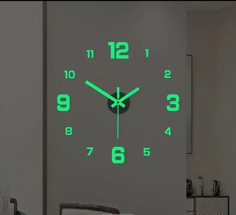 Часы настенные очень стильный вид