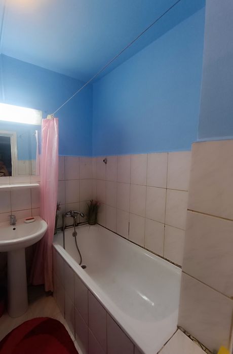 Închiriere apartament cu 2 camere decomandate