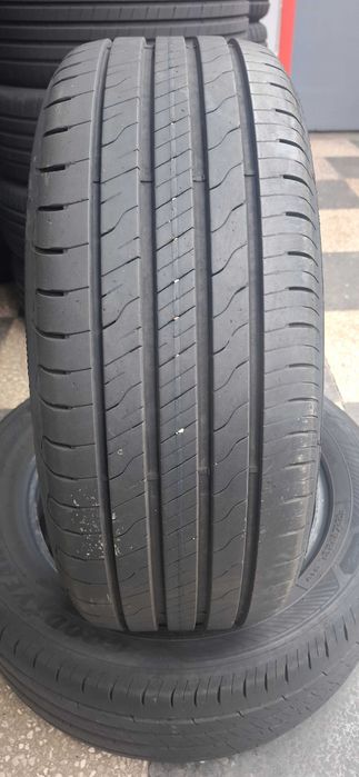 2бр. 205/55/16 Goodyear 7mm грайфер, дот 22г. Безплатен монтаж