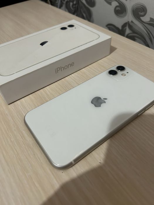 iPhone 11 (64GB)