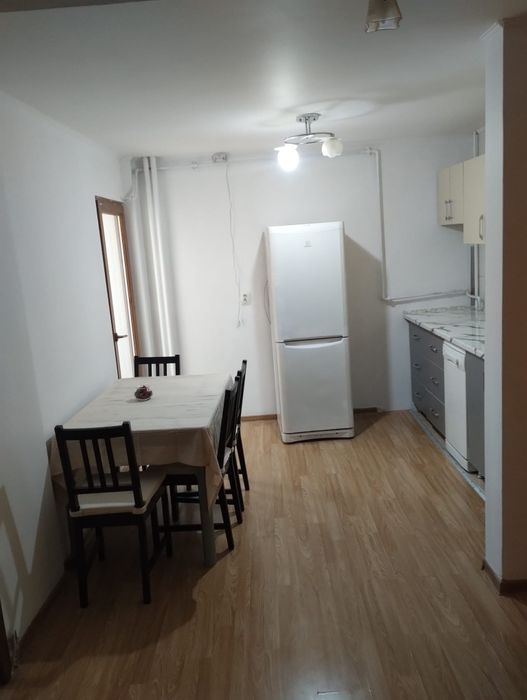 Apartament de închiriat