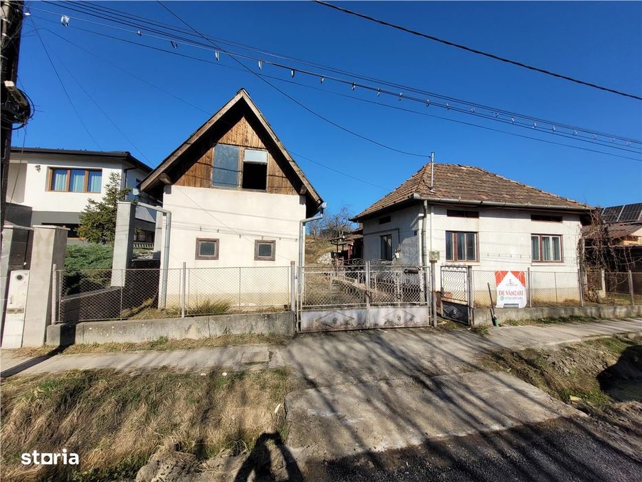 Proprietate cu teren mare 1079 mp, utilitati, ideal investitie – Livez
