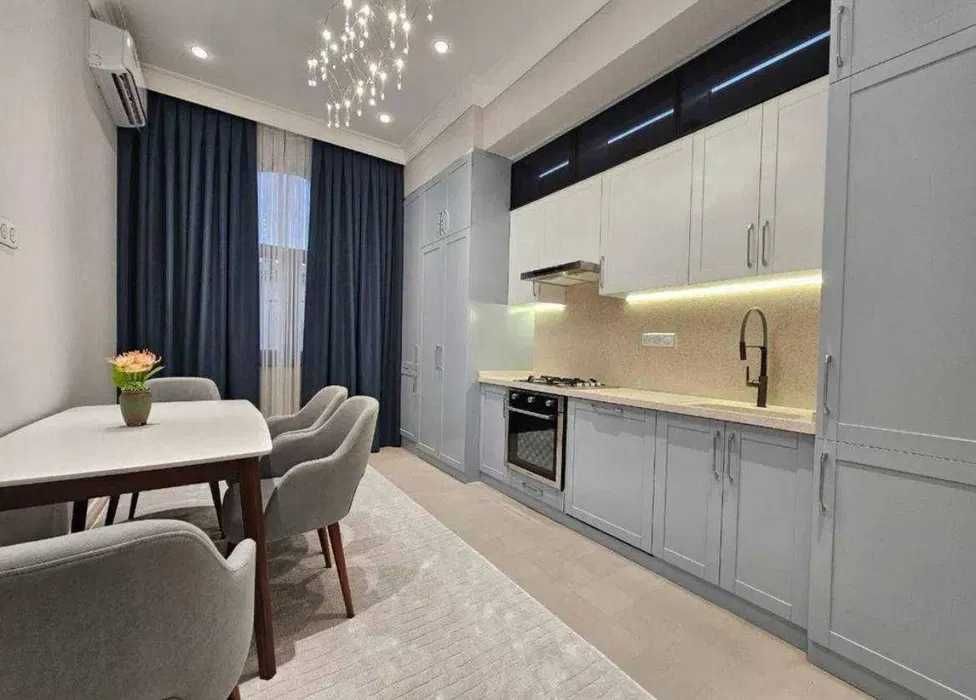 Сдаётся квартира на ЦУМе 4х ком‼️