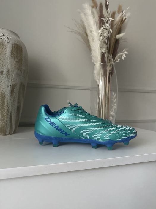 Новые бутсы Demix 37