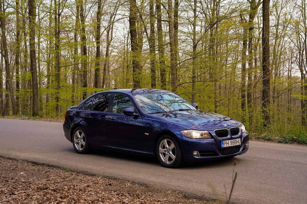 BMW Seria 3 2011 — imagine 2