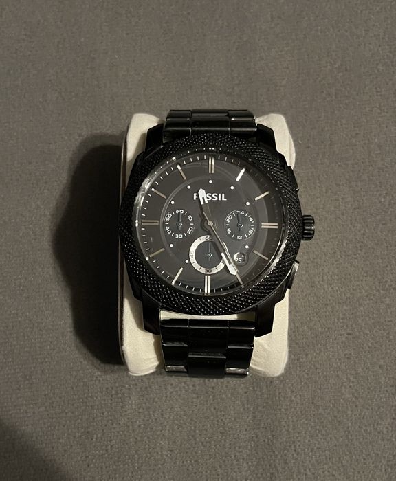 Часовник Tommy Hilfiger и Fossil FS4552IE (двата общо 220лв.)