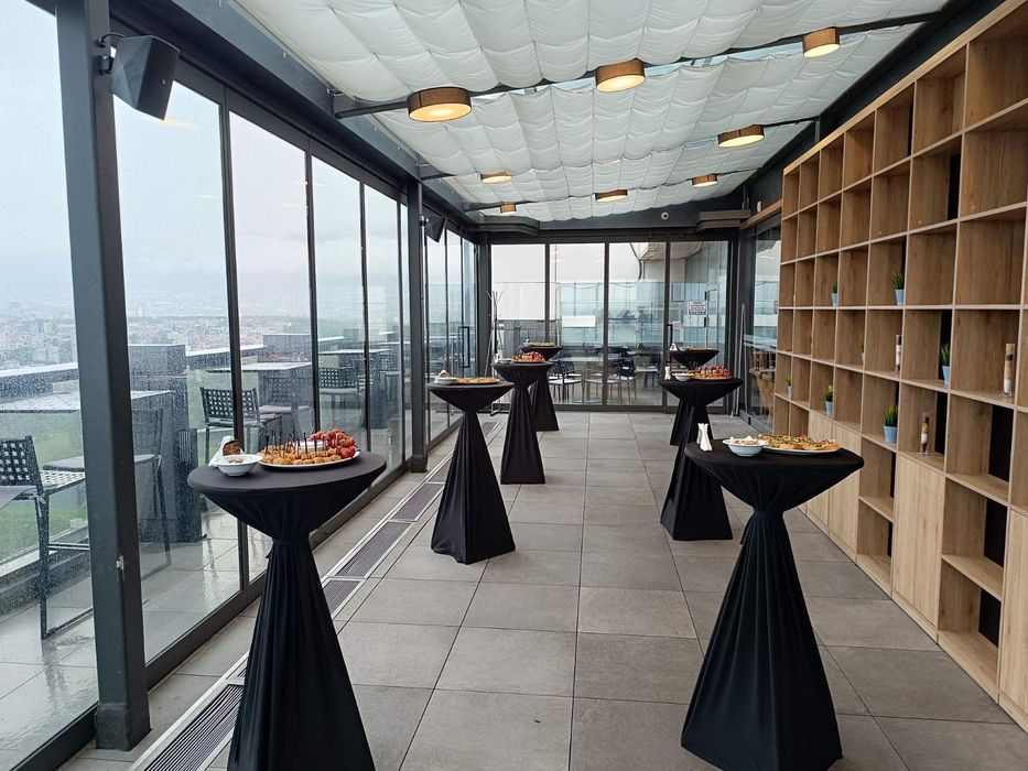 Фирмени коктейли, кетъринг и организация на събития.