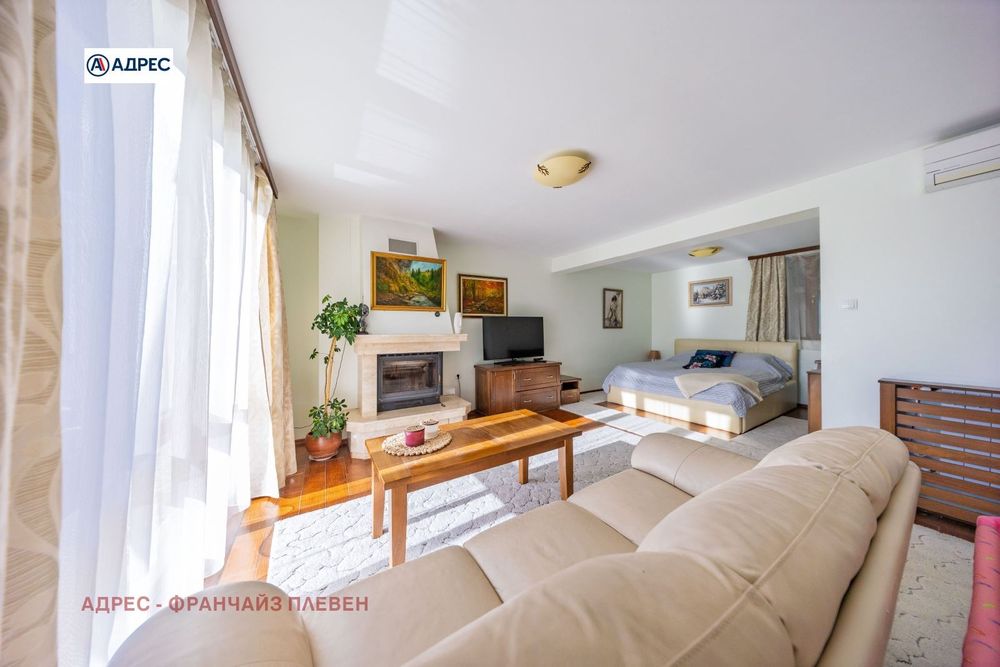 Къща в Ловеч, област-с.Гумощник площ 315 цена 409500