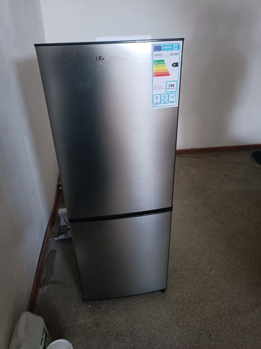 Холодильник фирмы Leadbros