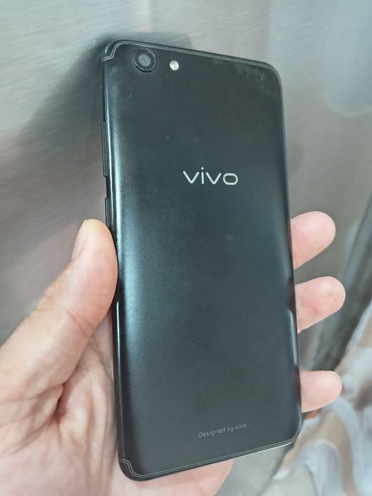 Телефон смартфон vivo y71 6/128