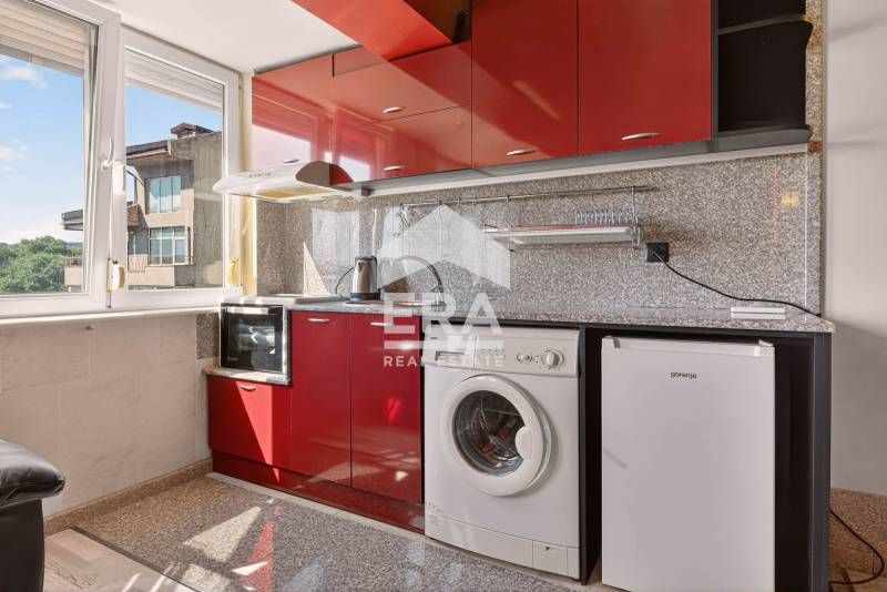 Едностаен, ексклузивен, обзаведен апартамент за продажба, в тухлена сг