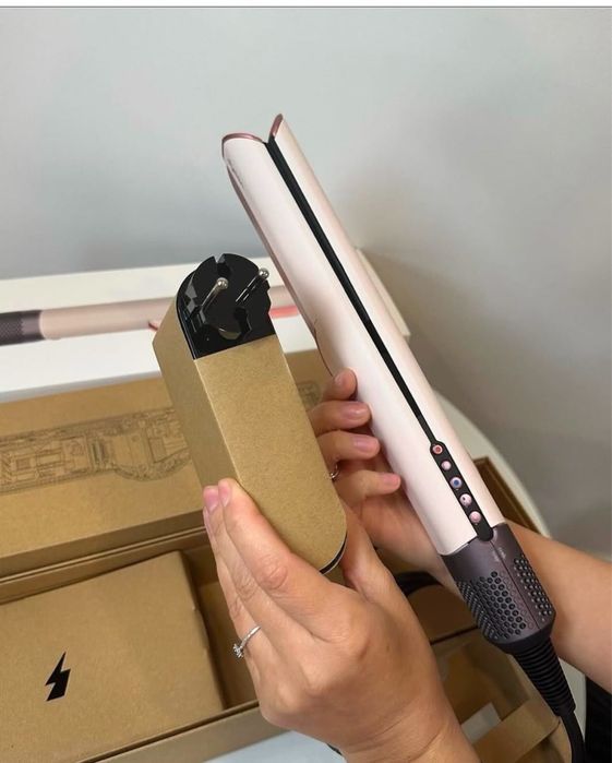 Dyson Airstrait — выпрямитель для волос