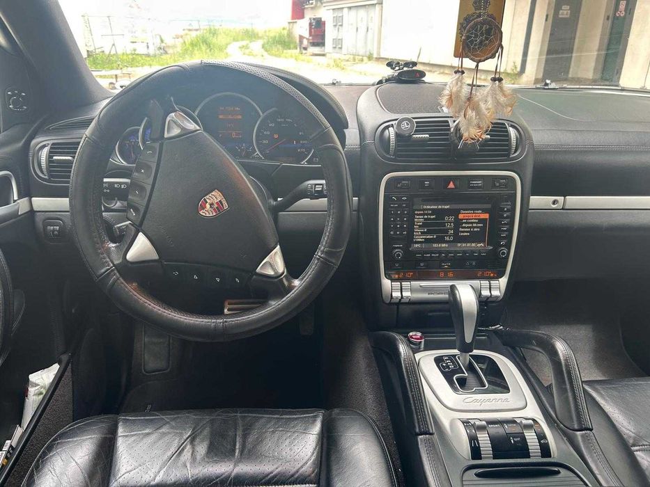 Vănd Porsche Cayenne S