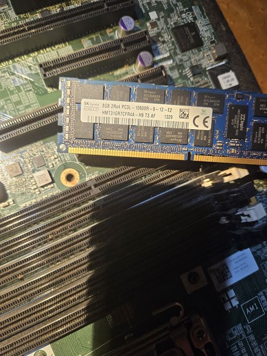 Dell Power Edge T420 Дъно за сървър с процесори