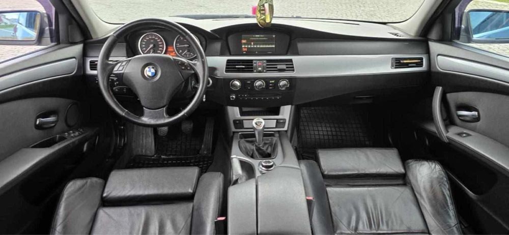 Vand sau schimb bmw 520 d