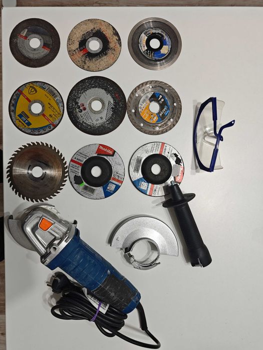 Polizor unghiular Dexter 800W plus accesorii gratuite Ocazie, pret bun