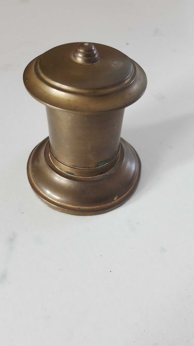 Calimara antica din alama