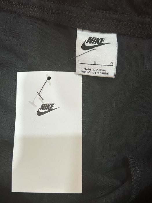 Nike tech shorts black, marimea M, L