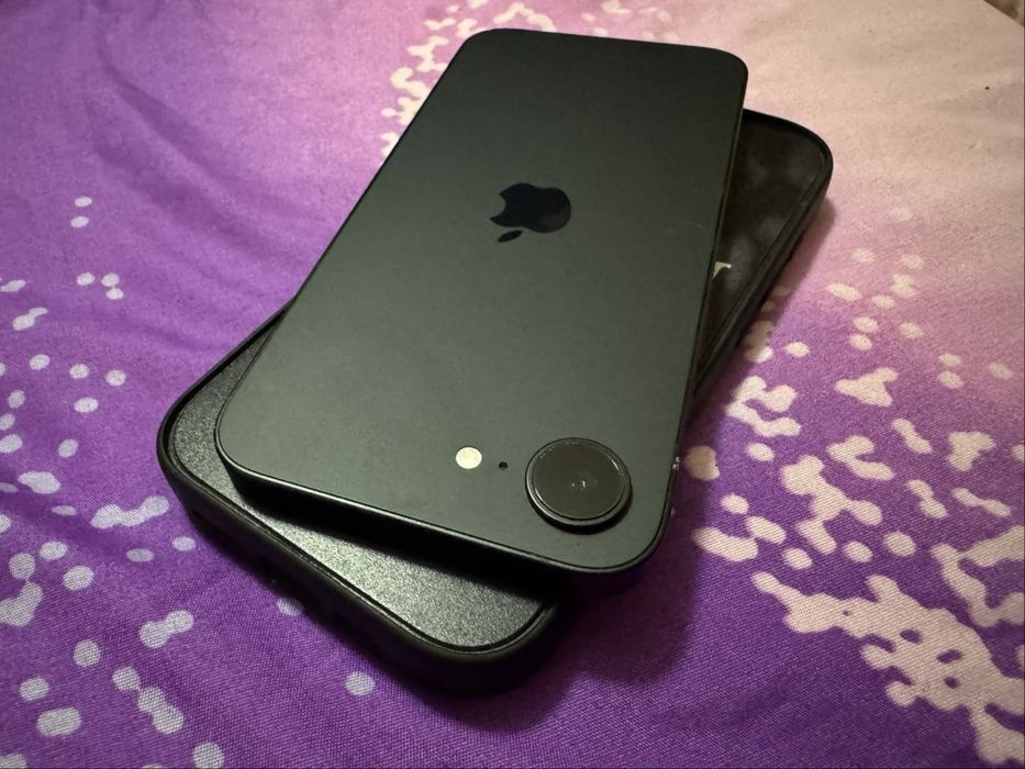 Vand iphone 17 e sau schimb