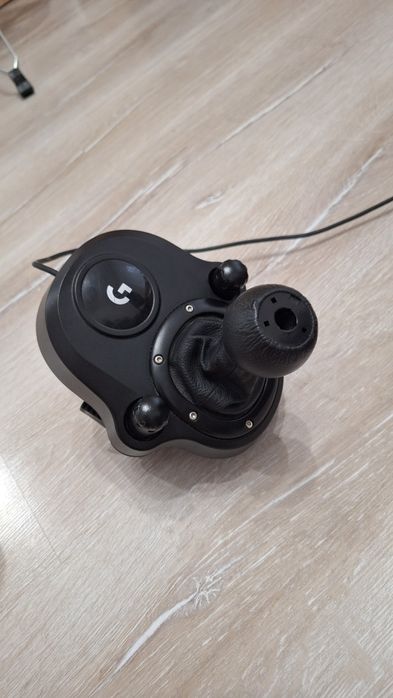 Продавам logitech g29+шифтър